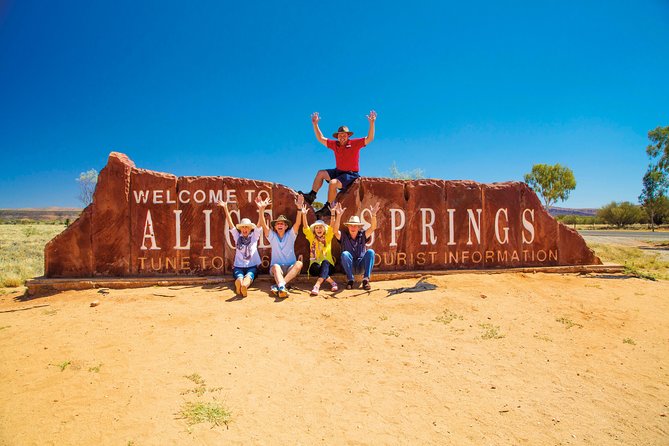 Coach Transfer From Kings Canyon to Alice Springs