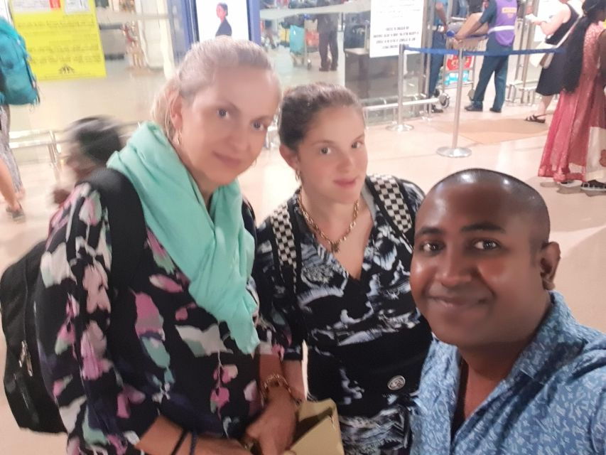 Colombo Airport (CMB) to Mirissa Privet Transfer