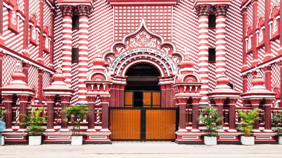 1 colombo sightseeing with tasty jaffna lunch with locals Colombo: Sightseeing With Tasty Jaffna Lunch With Locals