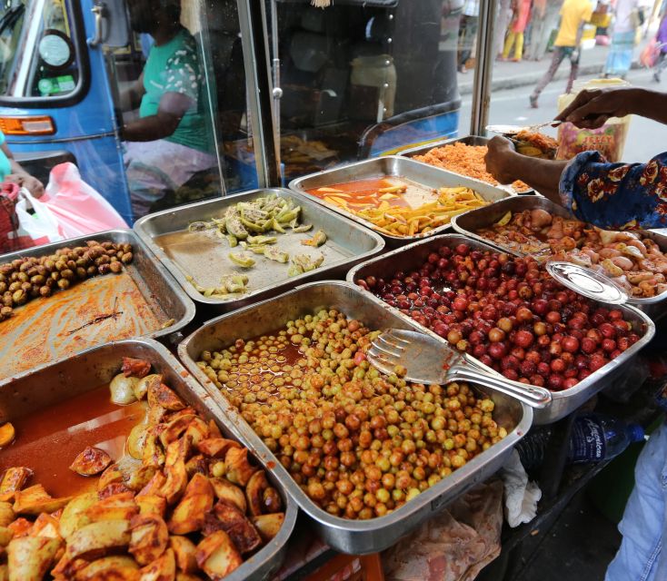 Colombo: Street Food Walking Tour With Transfer