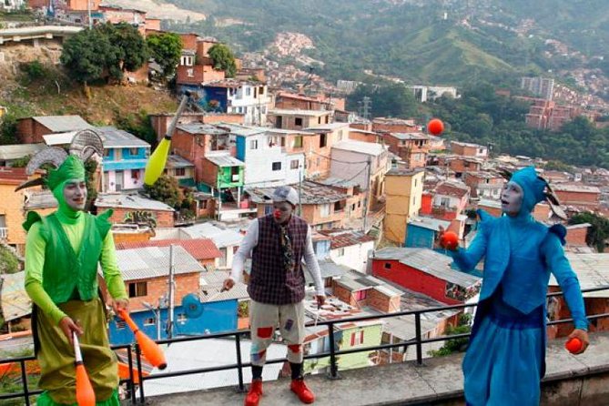 1 comuna 13 private tour of medellin mar Comuna 13 Private Tour of Medellin (Mar )