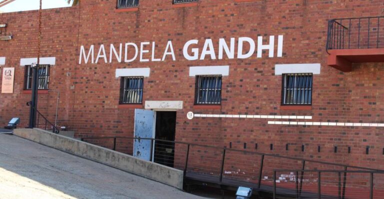 Constitutional Hill & Apartheid Museum Half Day Tour