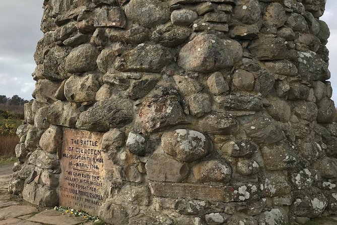 Culloden Battlefield, Clava Cairns and Loch Ness, Urquhart Castle