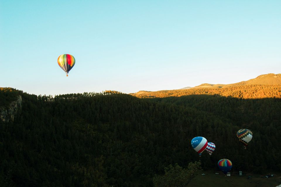 1 custer black hills hot air balloon flight at sunrise Custer: Black Hills Hot Air Balloon Flight at Sunrise