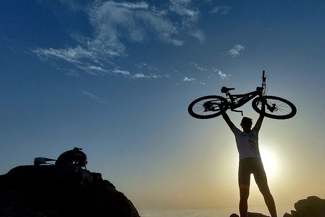 Cycle Among Volcanoes: Discover the Essence of Lanzarote