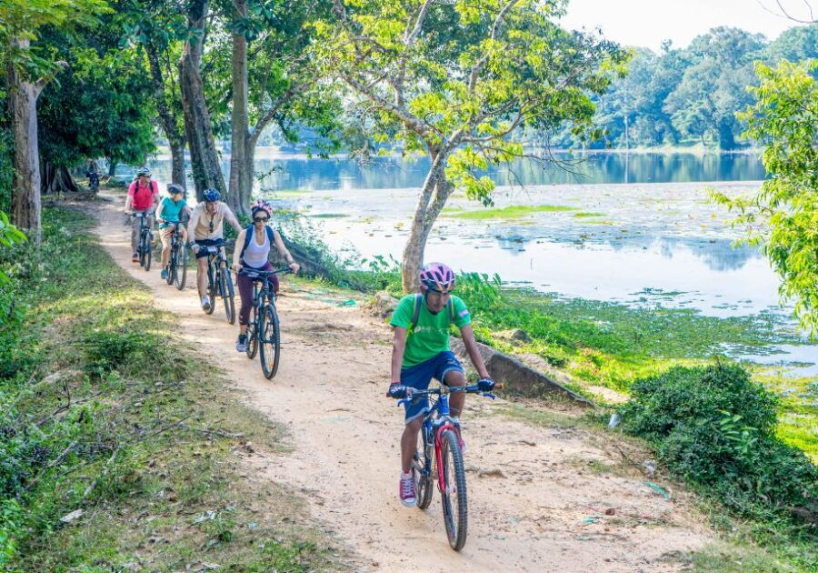 Cycle the Angkor Backroads Inclusive Lunch at Local House