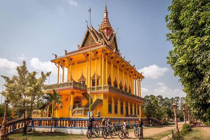 Cycling Adventure on Islands of the Mekong Phnom Penh