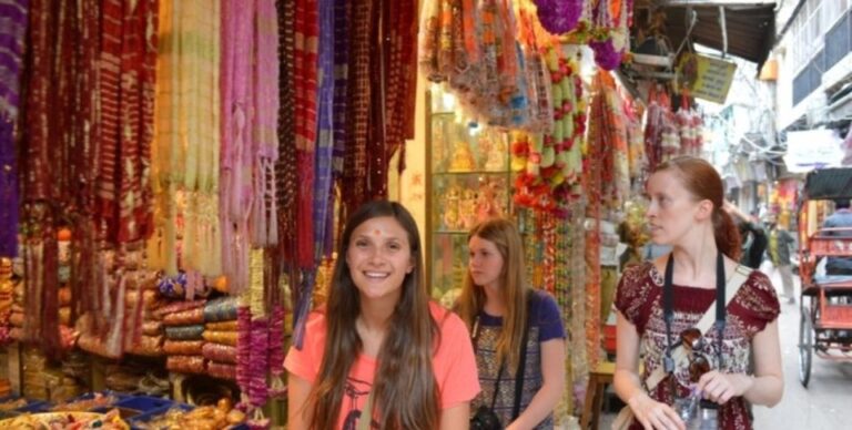 Day Customized Delhi Shopping Tour With Female Consultant
