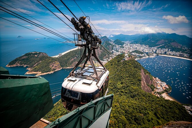 Day Tour in Rio – Christ the Redeemer, Sugarloaf Mountain, Lunch and City Tour