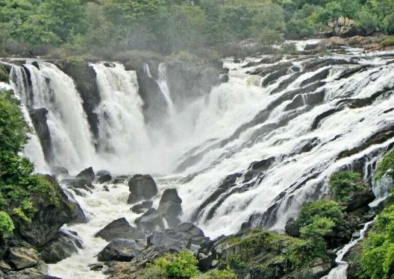 Day Trip to Shivanasamudram (Guided Tour From Bangalore)