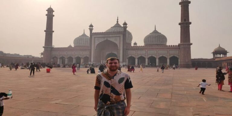 Delhi: Amazing Hidden Gems of New Delhi & Taj Mahal Tour