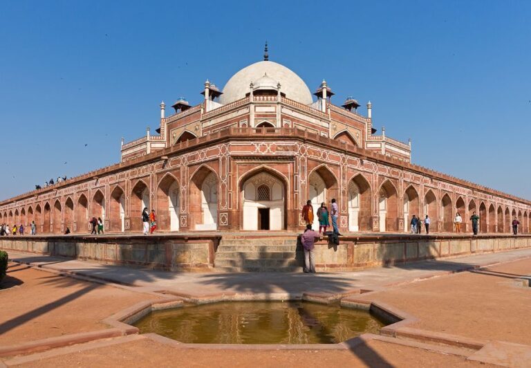 Delhi: Private Tour of Old & New Delhi With Optional Tickets