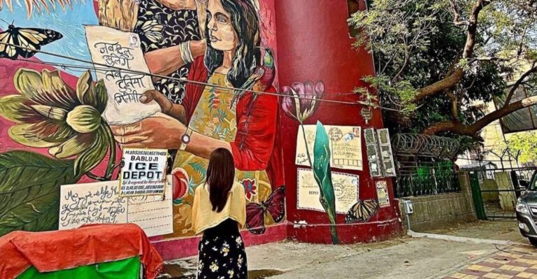 Delhi Street Art Tour: Explore the Murals & Visit a Stepwell