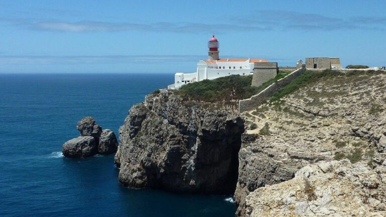 Discover Algarve: a Day Journey From Lisbon.