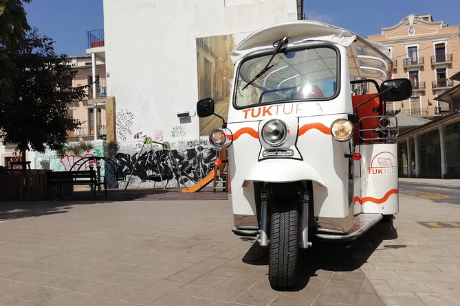 Discover Historical Valencia on Tuk Tuk