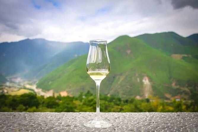 Eat & Wine Taste Through Shangrila & Yunnans Tibetan Region