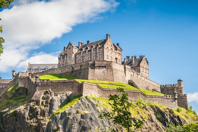 Edinburgh Castle: Highlights Tour With Fast-Track Entry