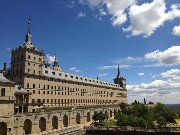 El Escorial, Valley and Toledo Day Tour From Madrid