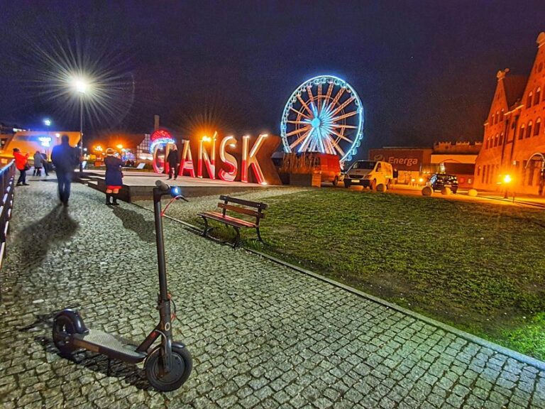 Electric Scooter Tour: Old Town Gdańsk – 1,5-Hour of Magic!
