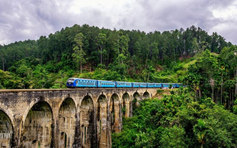 Ella: Ella Rock, Little Adam’s Peak & Nine Arch Bridge