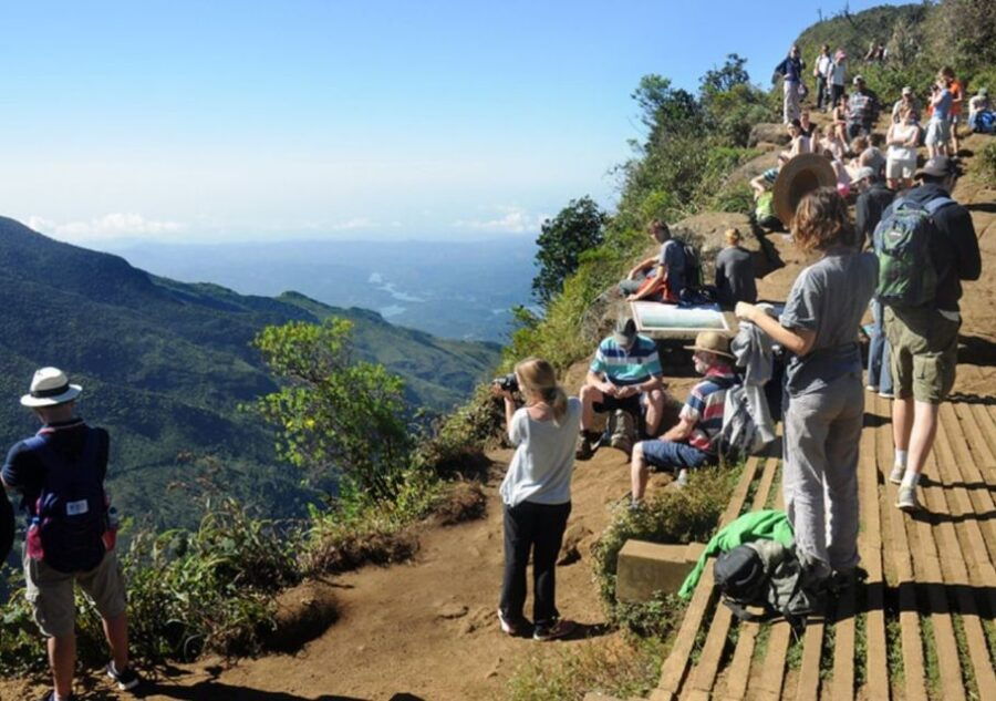 1 ella to horton plains with bakers falls train delights Ella to Horton Plains With Bakers Falls & Train Delights