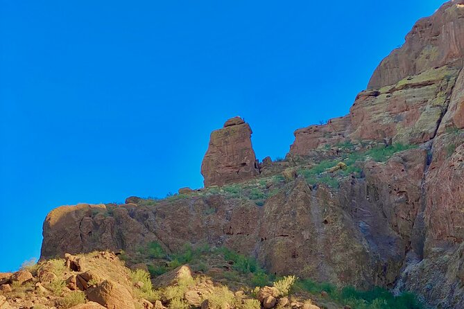Epic Camelback Mountain Guided Hiking Adventure in Phoenix, Arizona