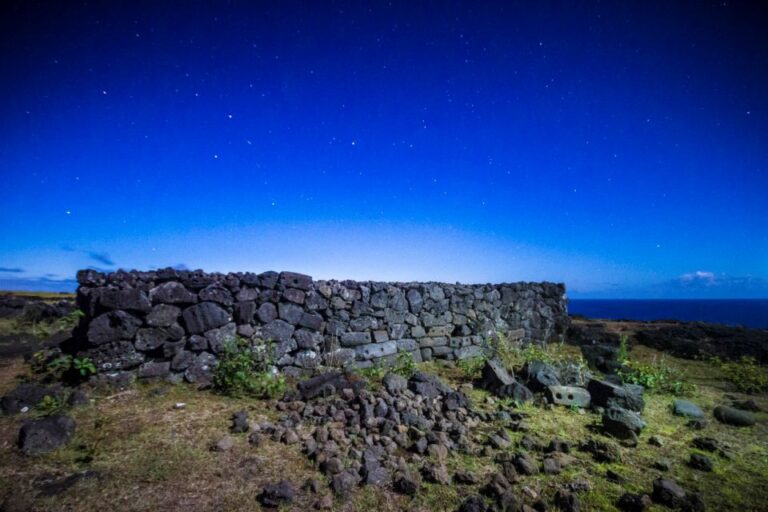 Epic North Coast Trek: Discover Rapa Nui’s Wild Beauty