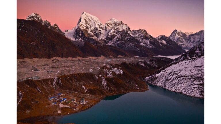 Everest Photo Expedition: 14-Day Trek for Photographers