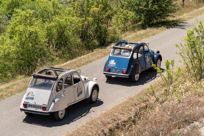 Exceptional Excursion in 2cv in the Luberon