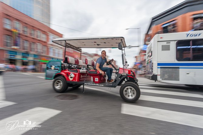 Explore the City of Nashville Sightseeing Tour by Golf Cart