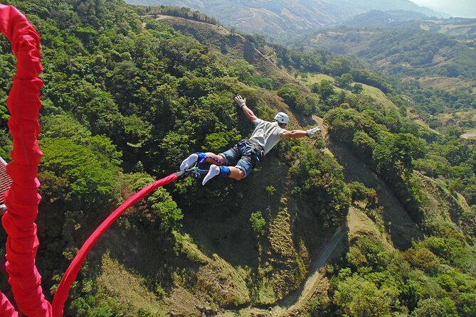 Extreme Bungee Jumping in Monteverde