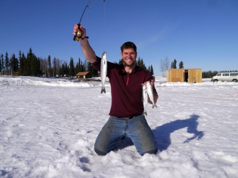 Fairbanks: Ice Fishing Day Tour