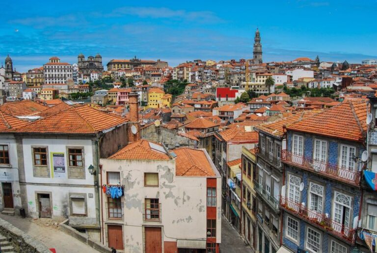 Faro Walking Tour: Uncover the City’s Architectural Legacy