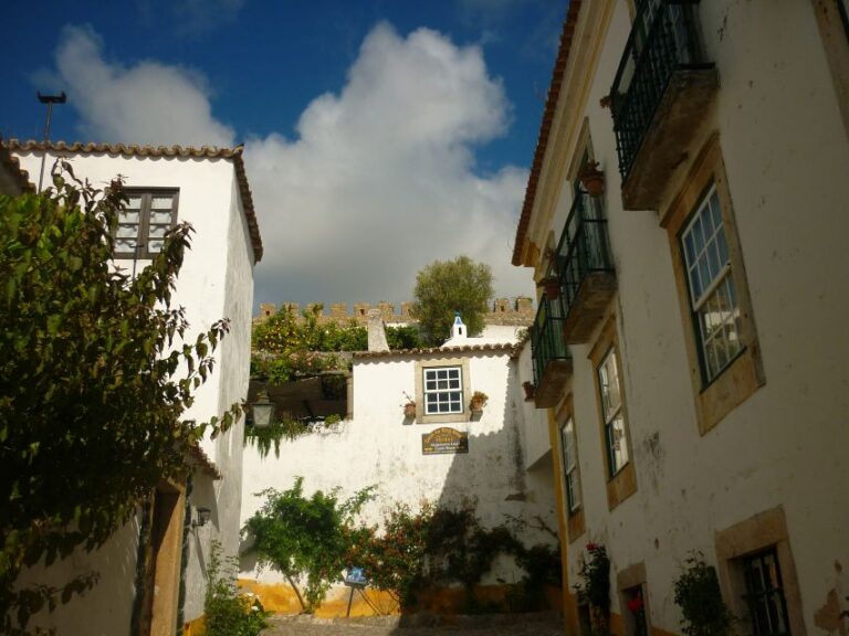 Fatima, Batalha, Alcobaça, Nazare and Obidos: The Blue West