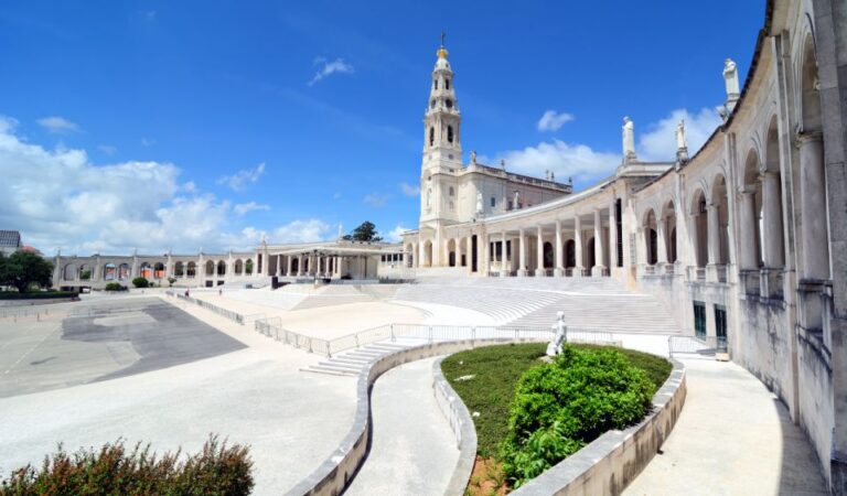 Fatima Private Tour From Lisbon