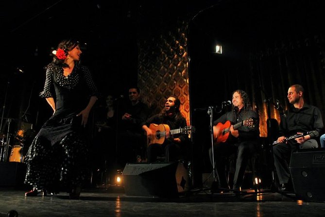 Flamenco Show & Tapas Small Group Tour in Seville