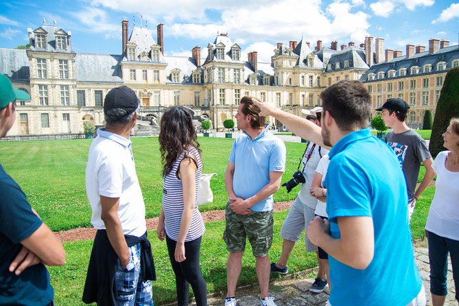 Fontainebleau and Vaux-Le-Vicomte Castle Small-Group Day Trip From Paris