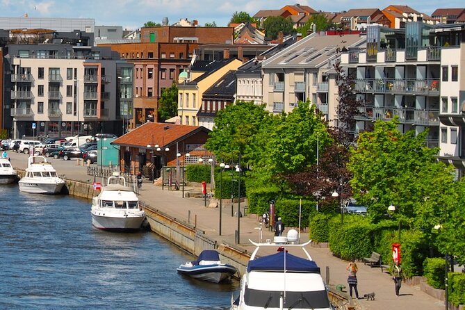 Fredrikstad: a Self-Guided Audio Tour Along the Riverside