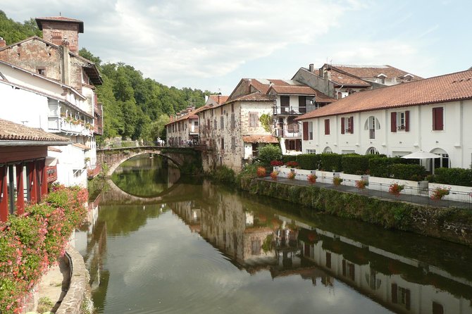French-Basque Countryside Private Tour Discover the Hidden Beauty of Pyrenees
