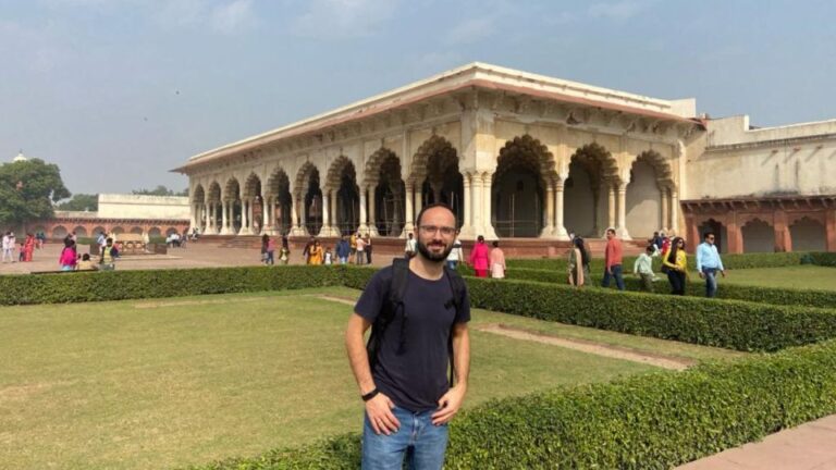 From Agra: Taj Mahal & Agra City Highlights Tour By Car