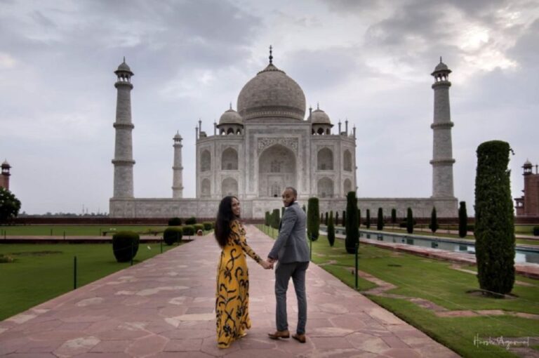 From Agra : Taj Mahal Moon Light Tour