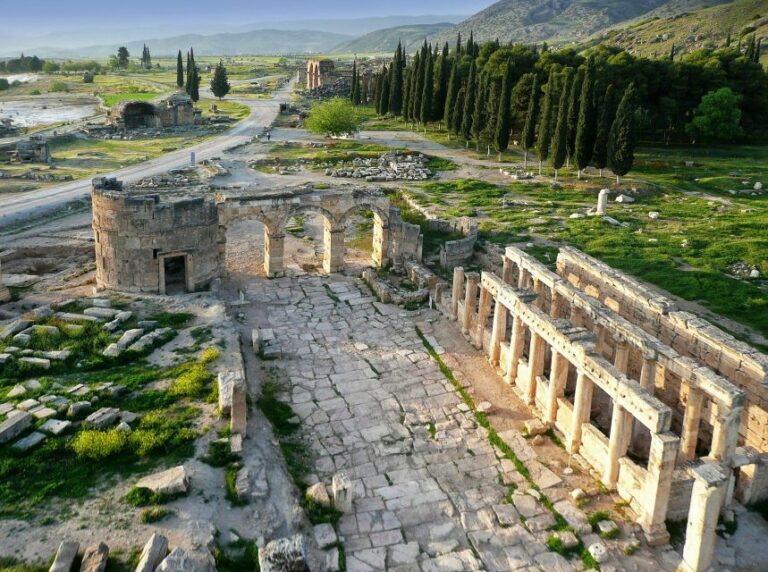 From Alanya : Explore Ancient Hierapolis & Dreamy Pamukkale