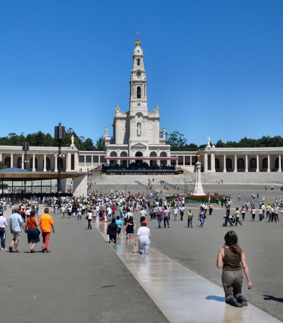 From Algarve: Visit to the Sanctuary of Fatima
