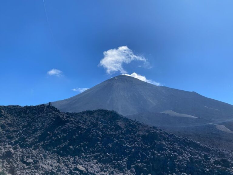 From Antigua: Pacaya Volcano Tour in English/Spanish