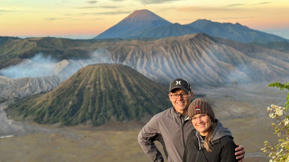 1 from bali ijen blue fire mount bromo 3d From Bali: Ijen Blue Fire & Mount Bromo 3D