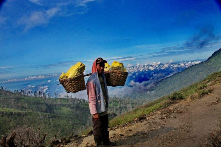 From Banyuwangi : 3-Day Excursion to Ijen and Mount Bromo