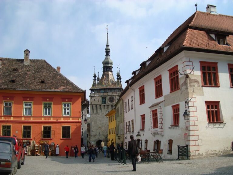 From Brasov: Guided Sighisoara and Sibiu Private Day Trip