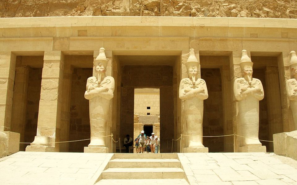 1 from cairo luxor sightseeing tour by sleeper train From Cairo: Luxor Sightseeing Tour by Sleeper Train