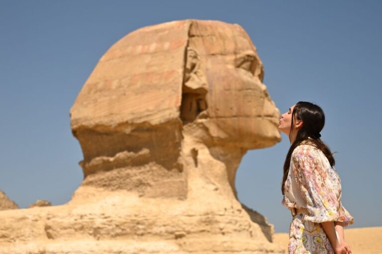 From Cairo: Pyramids of Giza, Sphinx, Saqqara & Memphis Tour