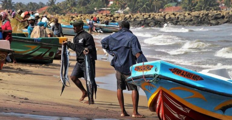 From Colombo: Hikkaduwa Village Tour With Boat Ride & BBQ